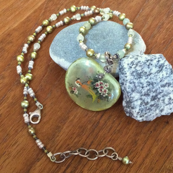 Freshwater pearl/quartz with hand painted shell necklace - Picture 1 of 8